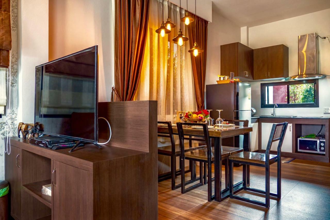 Kg Private Pool Villas Soi 9 Ao Nang Bagian luar foto